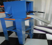MAQUINA DE FABRICAR CHINELOS SIMILAR A HAVAIANAS